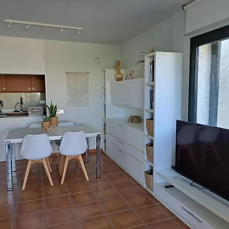Les Oliveres, Ideal Familias * El Perello (Catalonia)